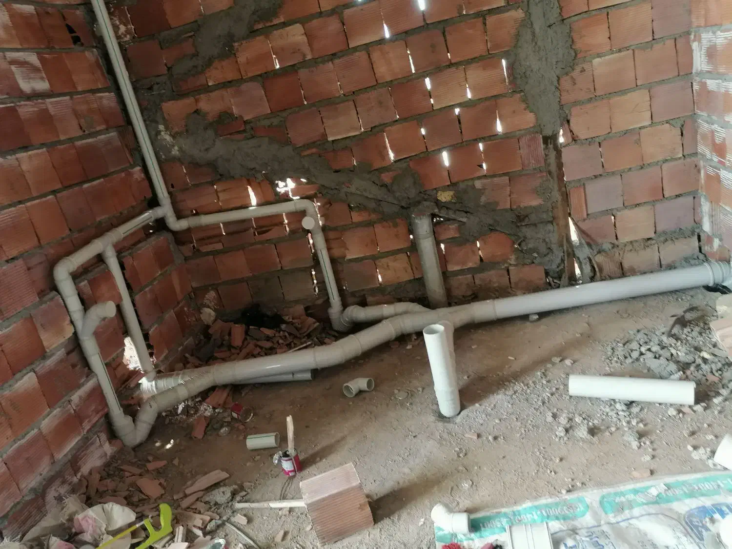 لوله کشی ساختمان لوله کش برقکار برقکشی ساختمان برق|خدمات پیشه و مهارت|کرمان, |دیوار