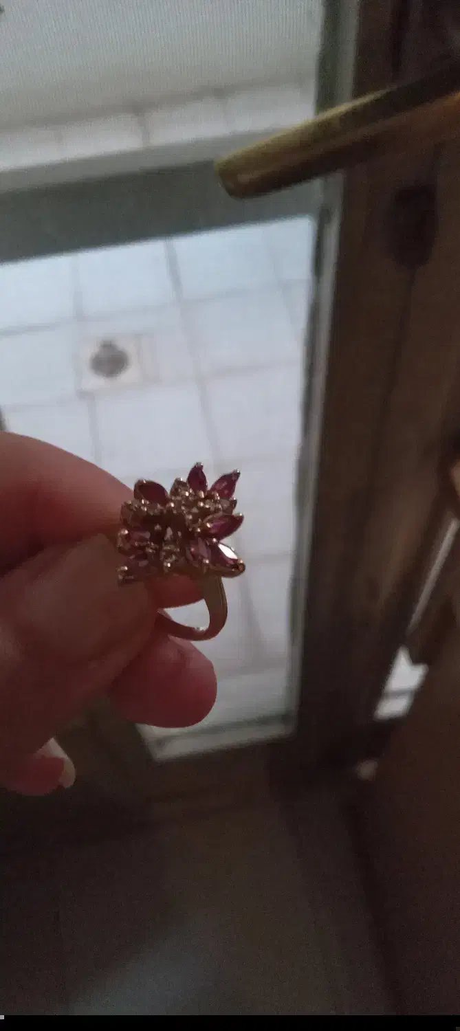 انگشترجواهریاقوت قدیمی باالماس وپایه طلا|جواهرات|تهران, فرمانیه|دیوار