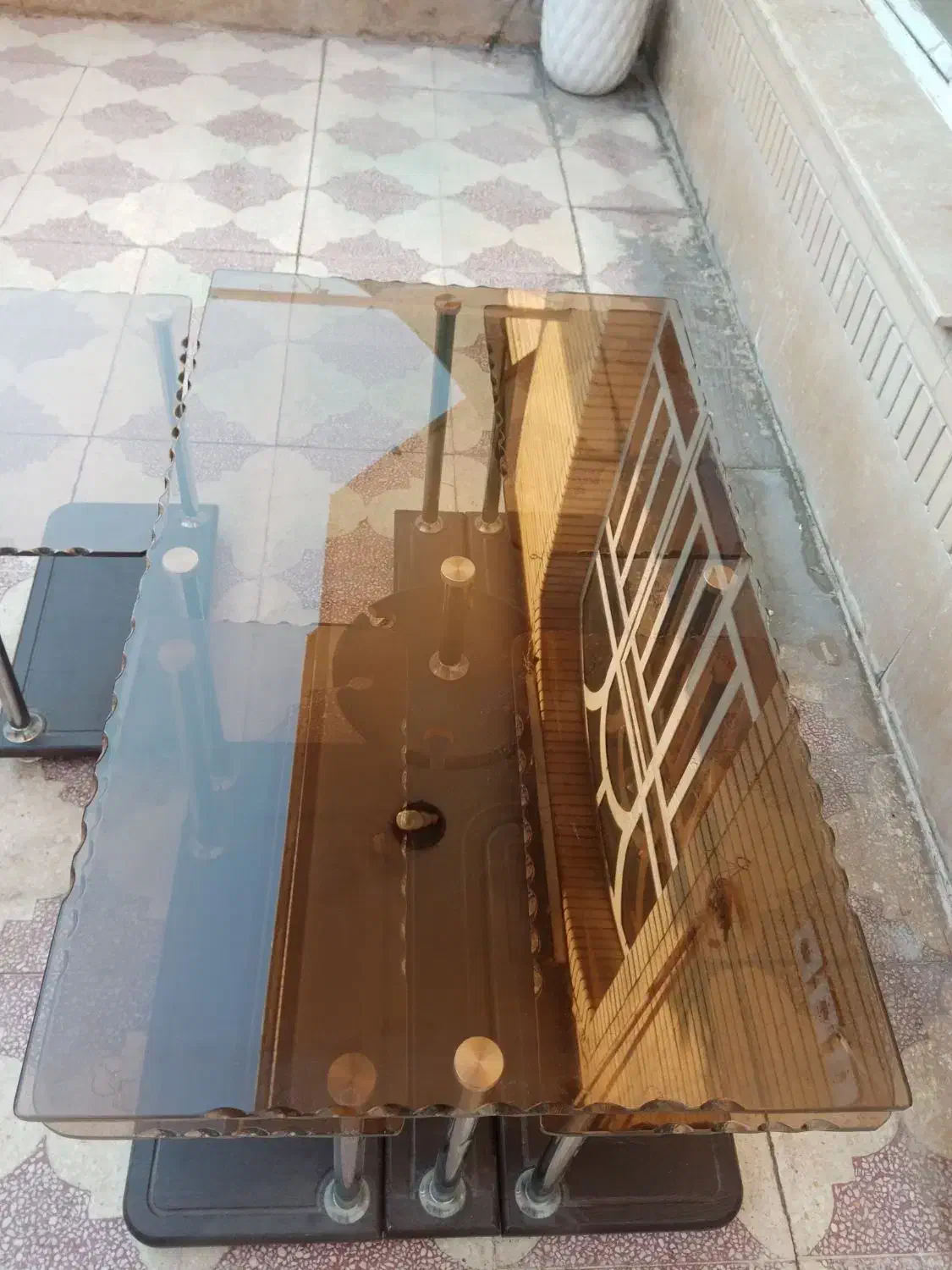 میز شیشه ای|مبلمان خانگی و میز عسلی|شیراز, صاحب الزمان|دیوار