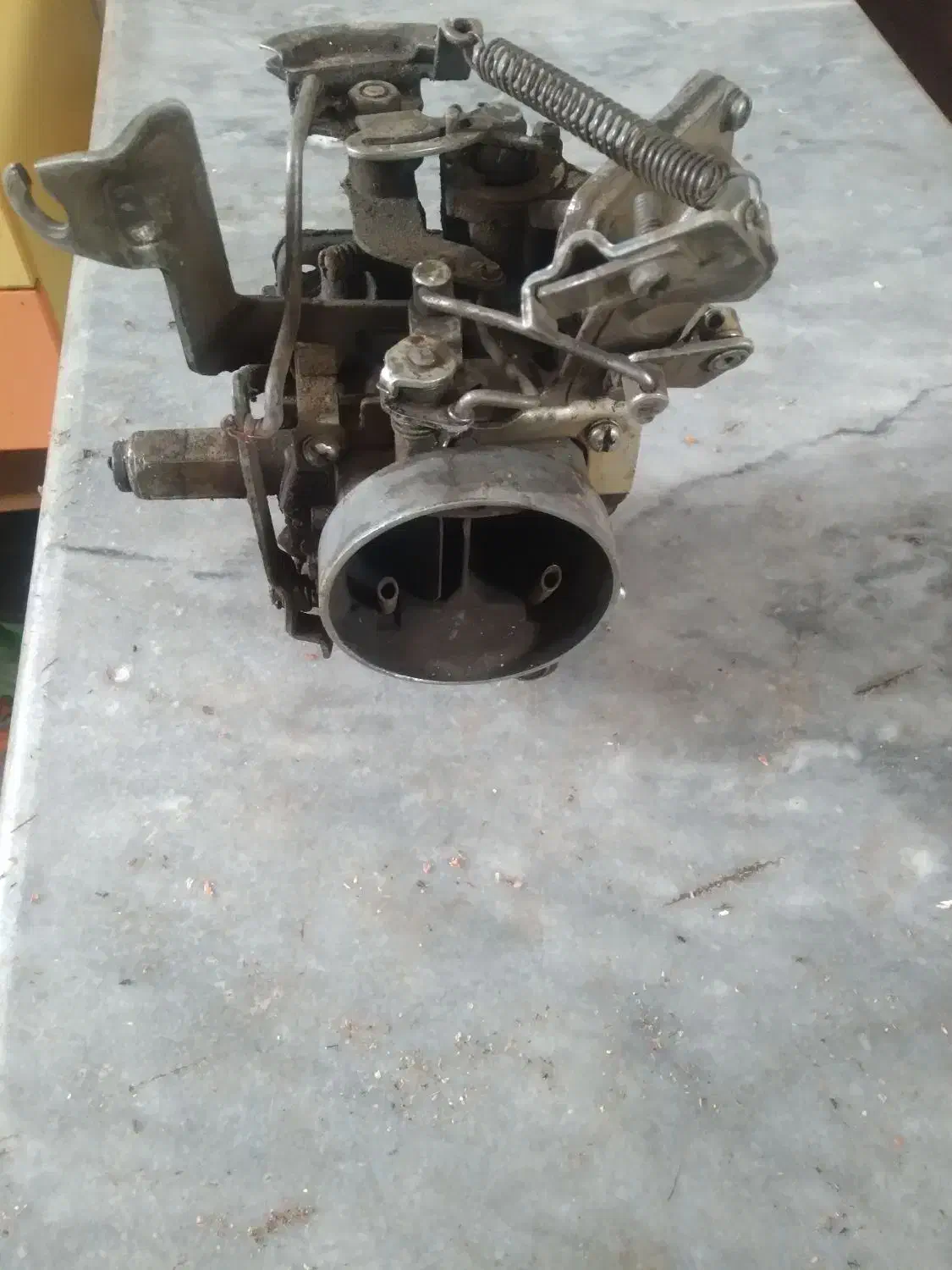 کاربراتور مزدا ۲۰۰۰ کاملا سالم آماده نصب اصل ژاپن|قطعات یدکی و لوازم جانبی|ساری, |دیوار