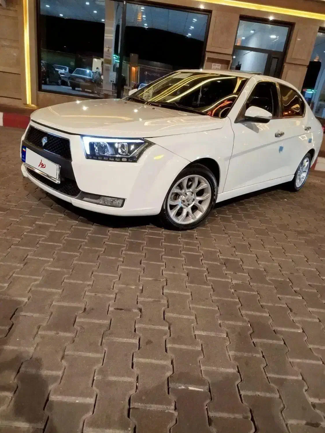 دنا پلاس اتومات۱۴۰۲ بدون رنگ  سفارشی ESPدارد|خودرو سواری و وانت|تبریز, |دیوار