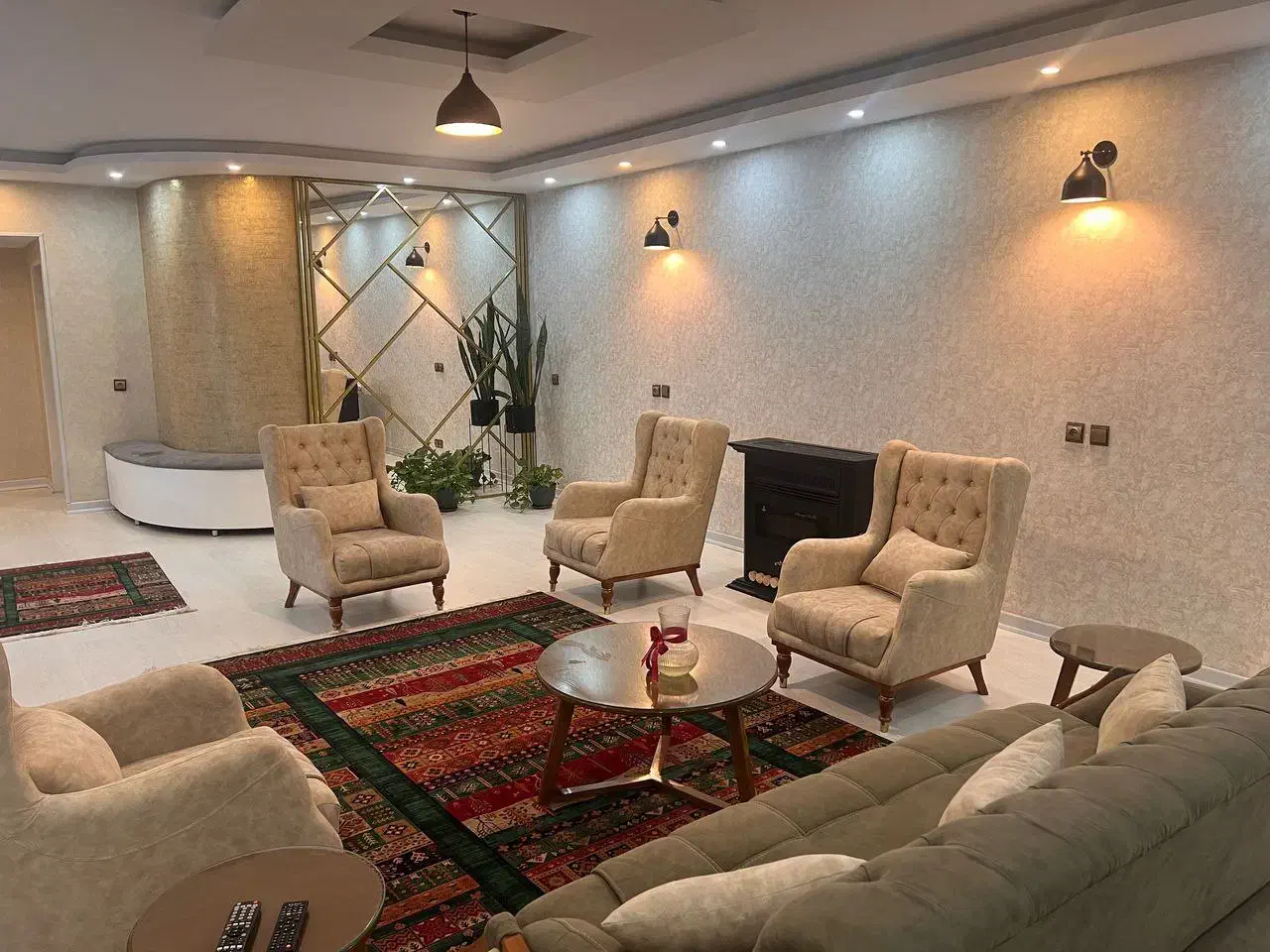 آپارتمان تمیز /۱۰۰متری /عباس آباد|اجارهٔ کوتاه‌مدت آپارتمان و سوئیت|اصفهان, عباس‌آباد|دیوار