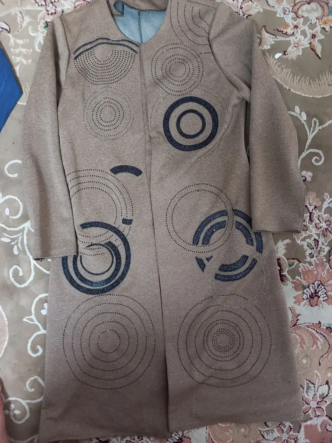 مانتو مجلسی|لباس|مشهد, هنرور|دیوار