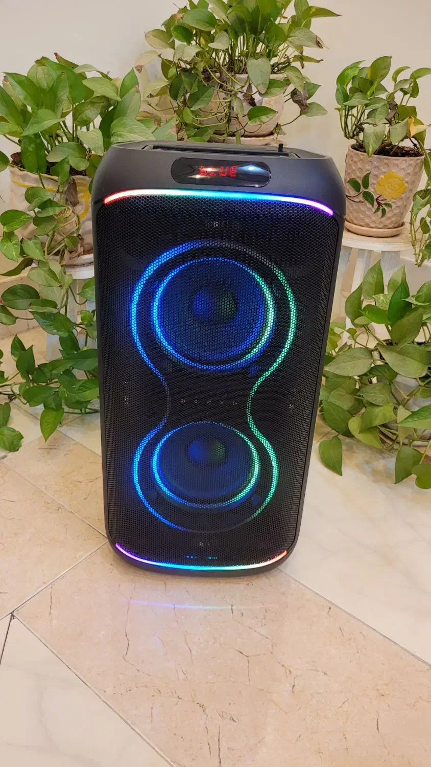 اسپیکر قابل حمل بیس کوبنده نرم گوش نواز|پخشکننده همراه|قم, شهرک قدس|دیوار