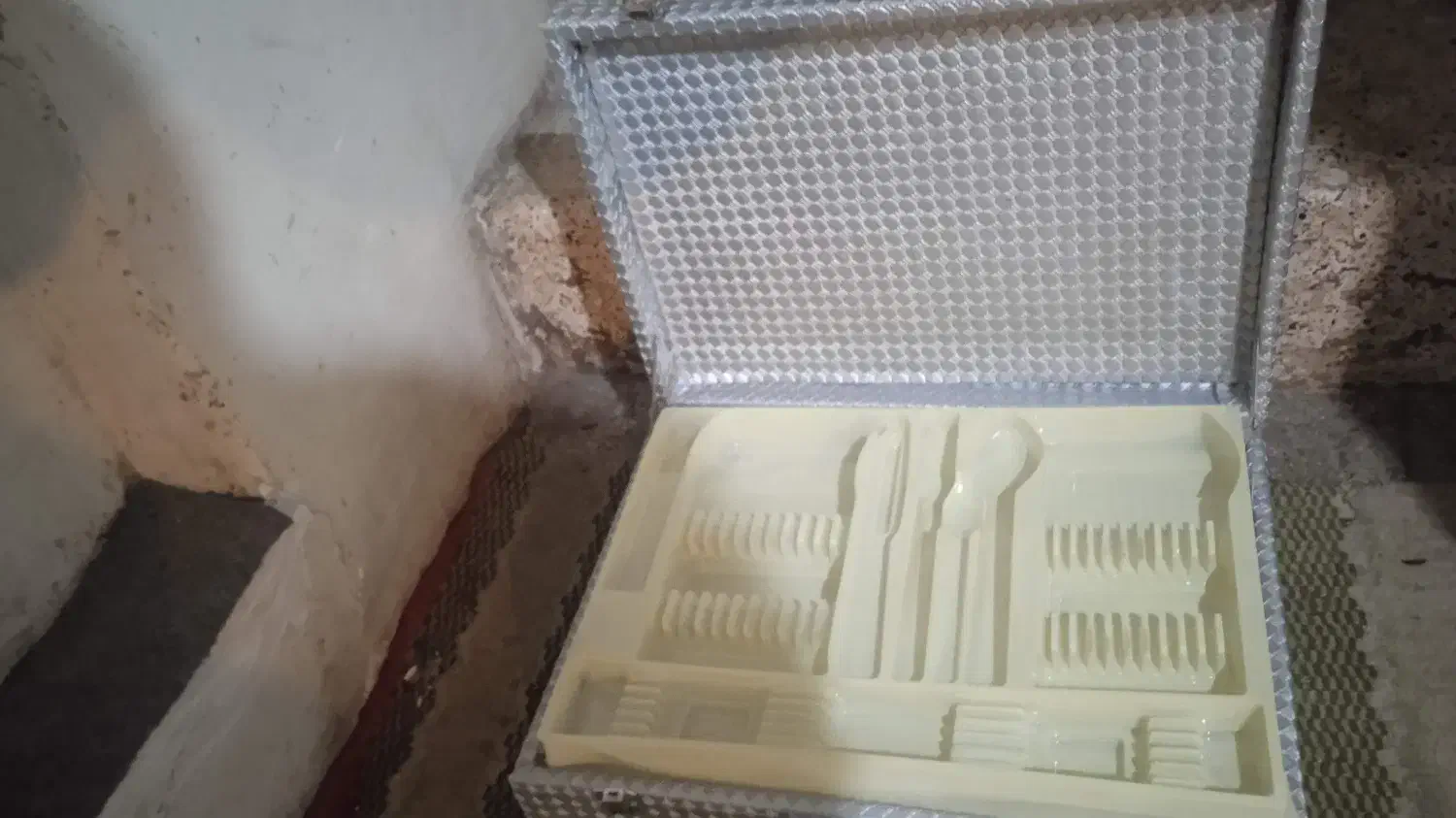 کیف سرویس جهزیه قاشق چنگال|ظروف سرو و پذیرایی|مراغه, |دیوار