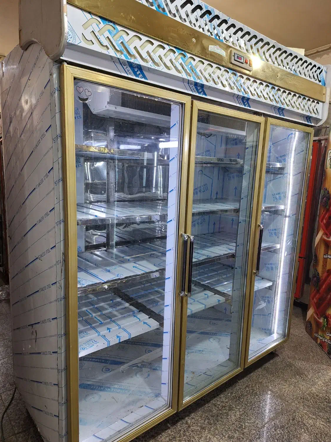 یخچال ۳ درب تمام استیل با عمق ۸۵|فروشگاه و مغازه|اصفهان, فردوان|دیوار