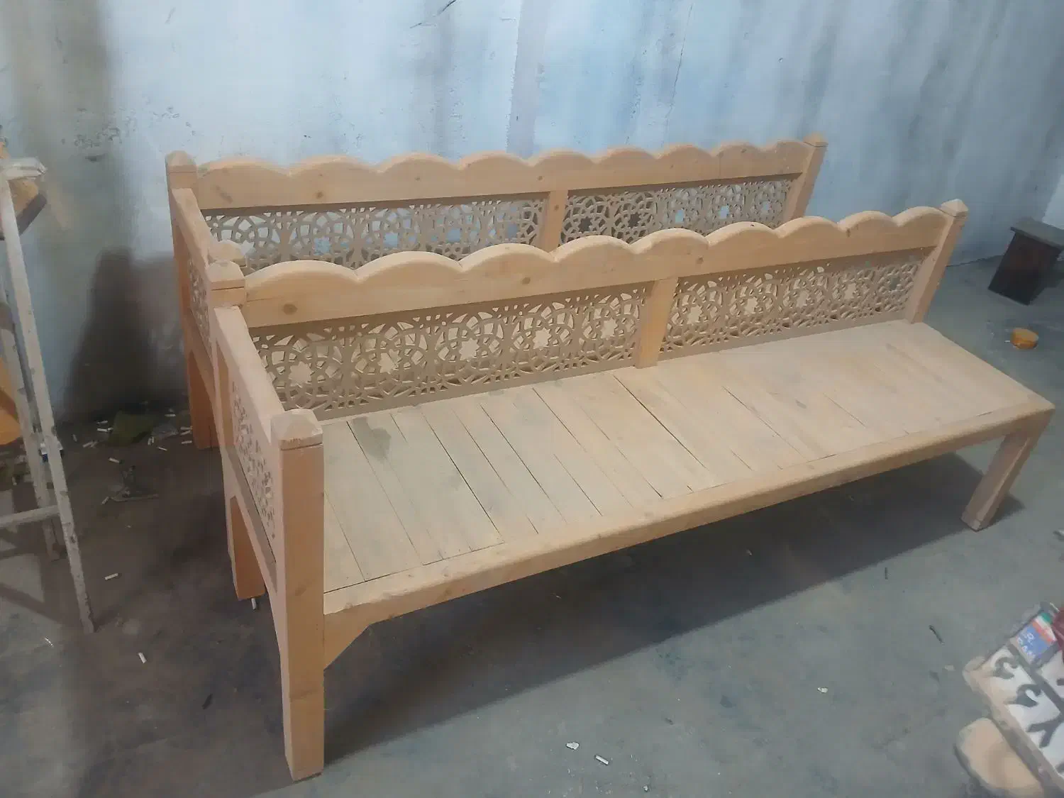 تخت سنتی|صندلی و نیمکت|اصفهان, کارلادان|دیوار