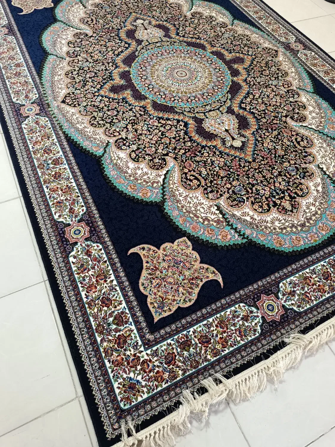 یک تخته ۶ متری ۷۰۰شانه تراکم ۳ هزار|فرش|کرمانشاه, |دیوار