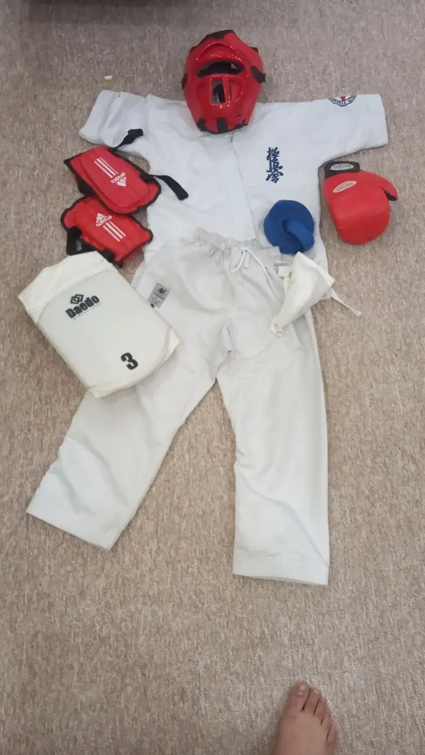 لباس کاراته با تجهیزات ۱ میلیون|لباس|امیدیه, |دیوار