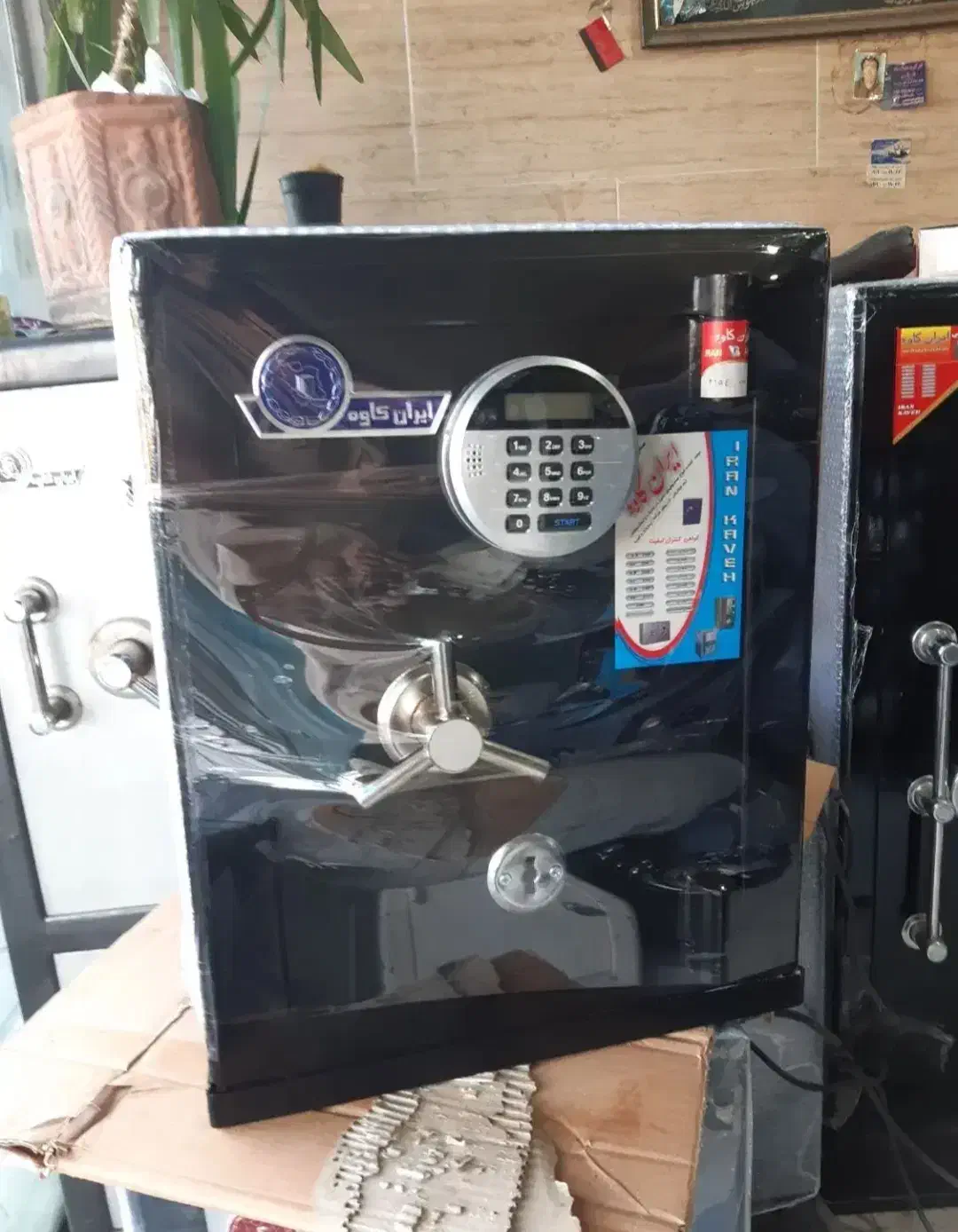 گاوصندوق M&M|ابزارآلات|رشت, بازار|دیوار