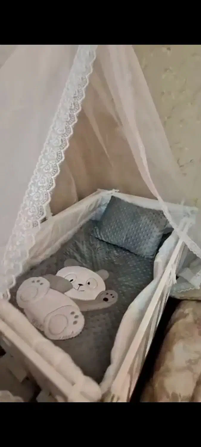 تخت کنار مادر با کریر نو|تخت و صندلی بچه|اسلامشهر, شهرک قائمیه|دیوار