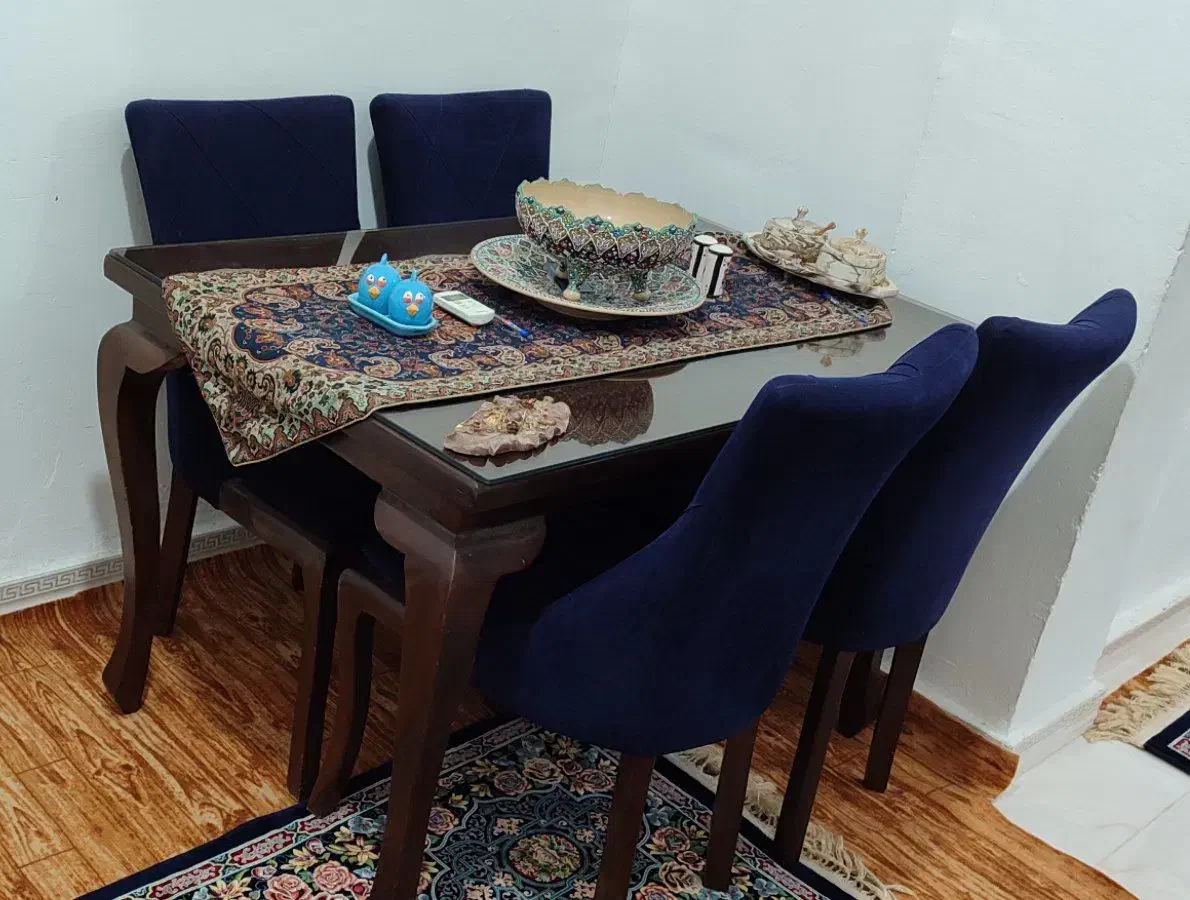 مبل و میز غذاخوری|مبلمان خانگی و میز عسلی|منجیل, |دیوار