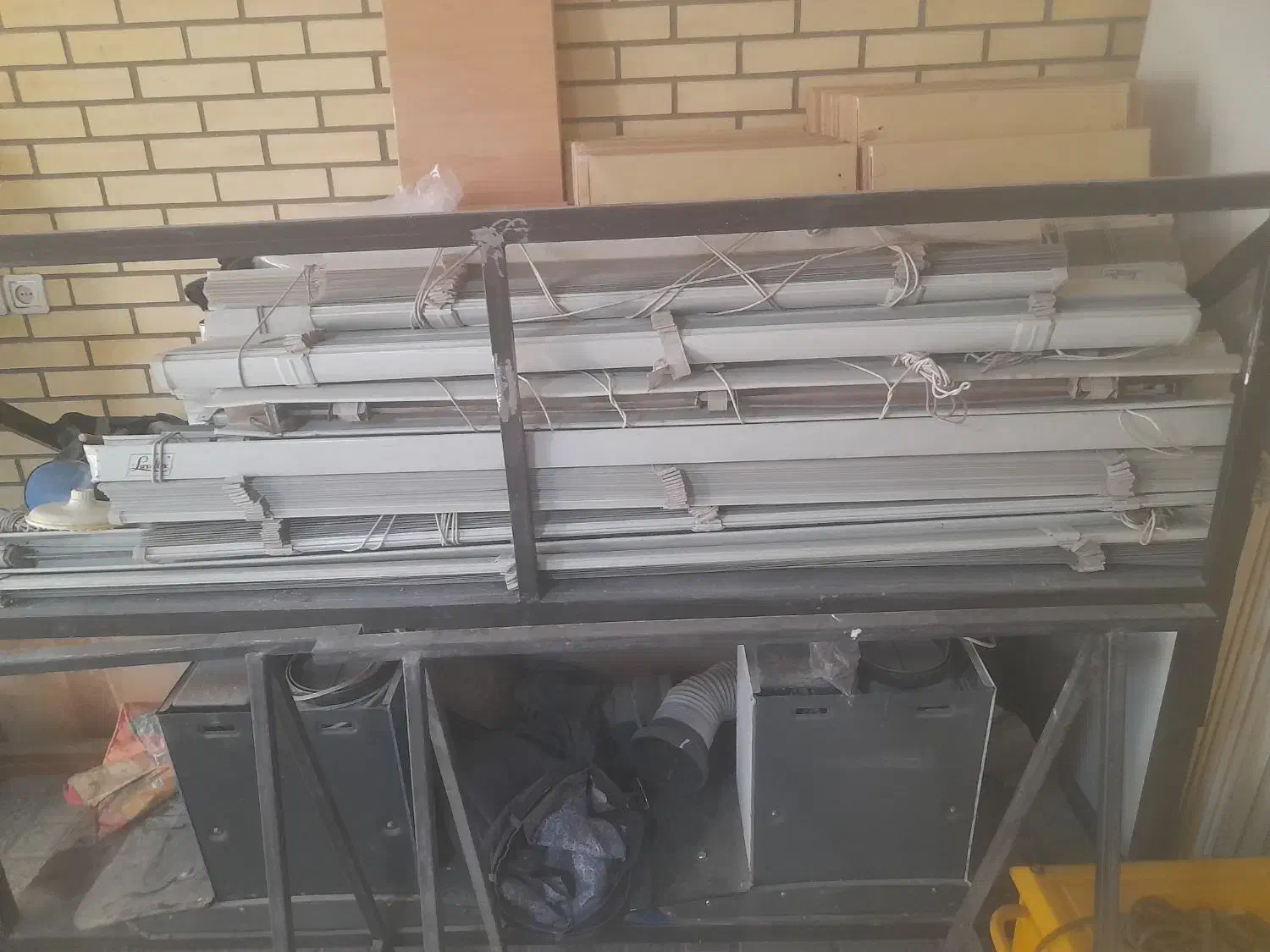 پرده کرکره درحد نو دراندازه های ۱۴۰و۱۲۰و۱۶۰|پرده، رانر، رومیزی|اصفهان, احمدآباد|دیوار