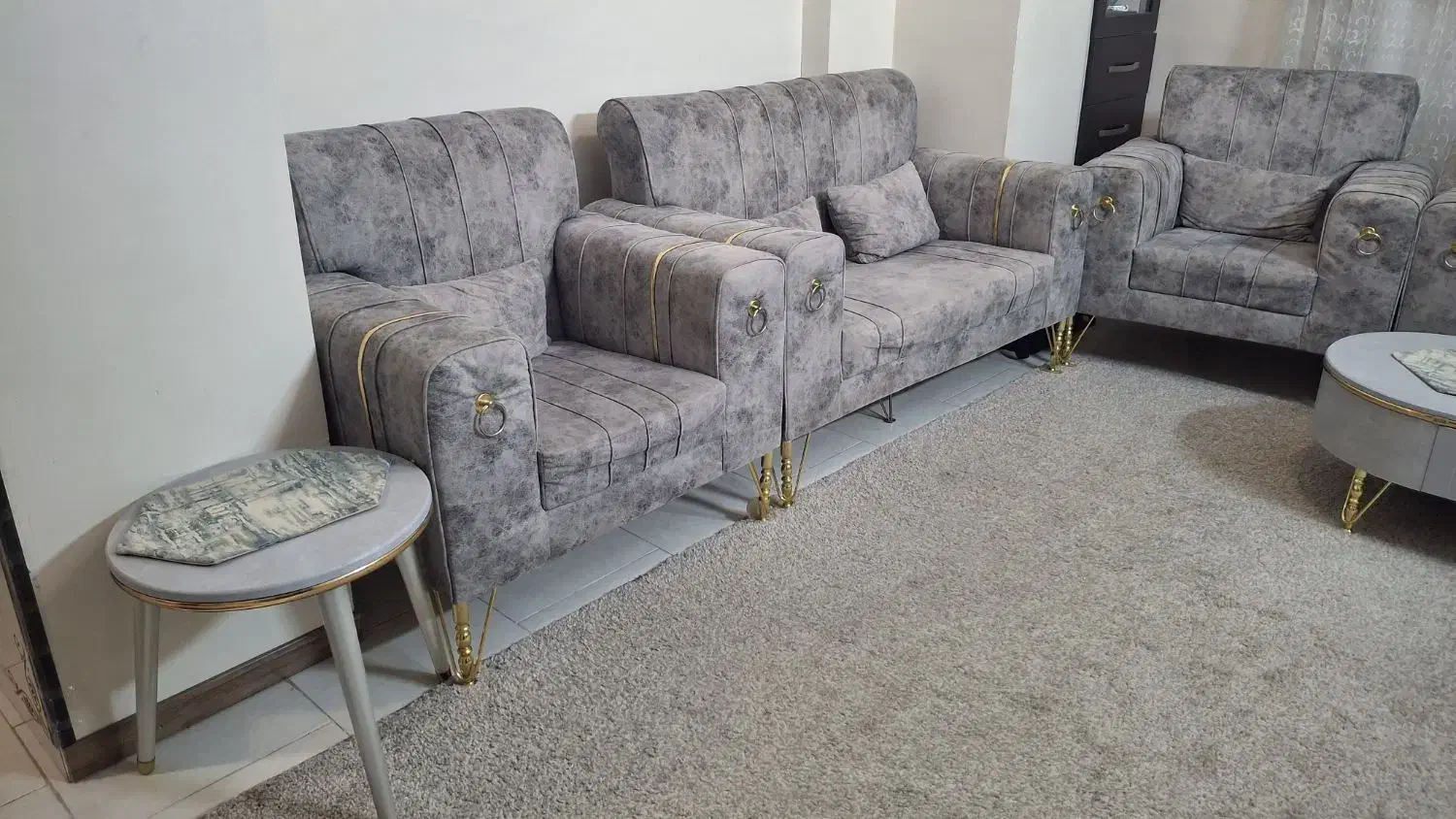 مبل هفت نفره|مبلمان خانگی و میز عسلی|پرند, فاز ۴|دیوار