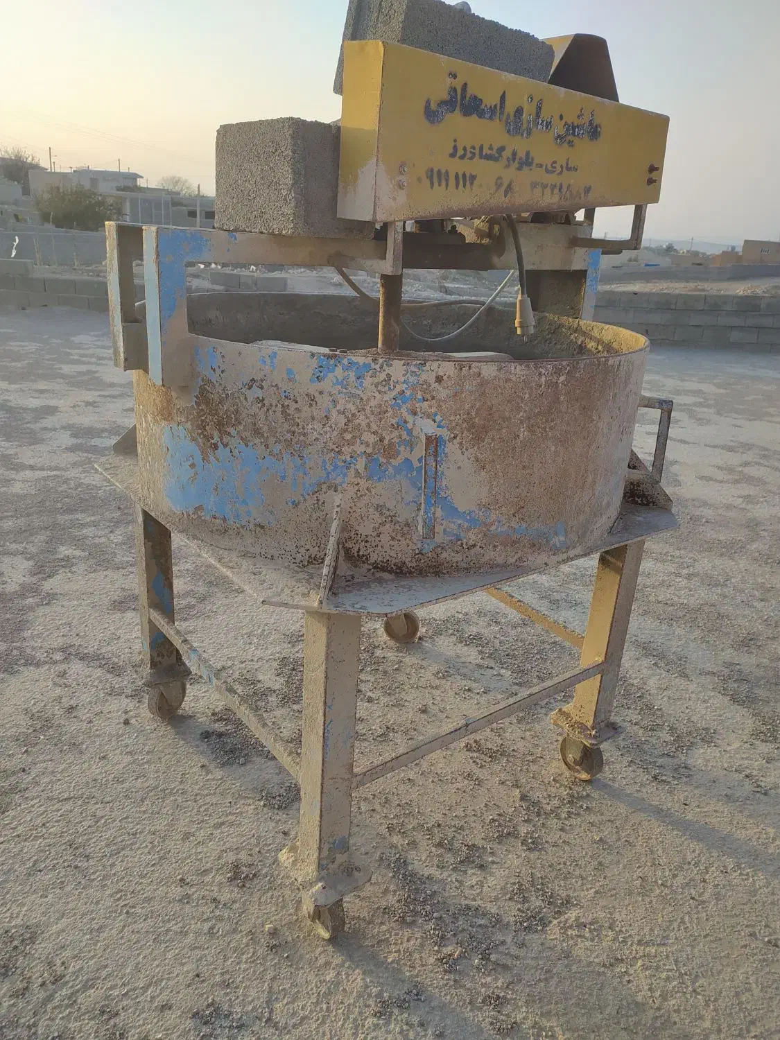 بلوک زنی فروشی|ماشین‌آلات صنعتی|مراوه, |دیوار