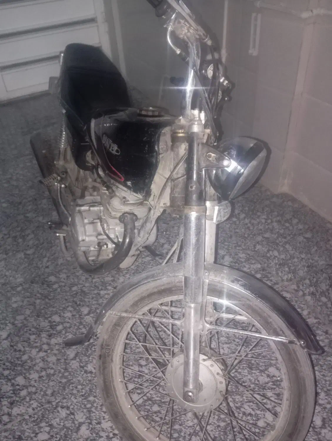 پلاک موتورگم شده|اشیا|سرپل ذهاب, |دیوار