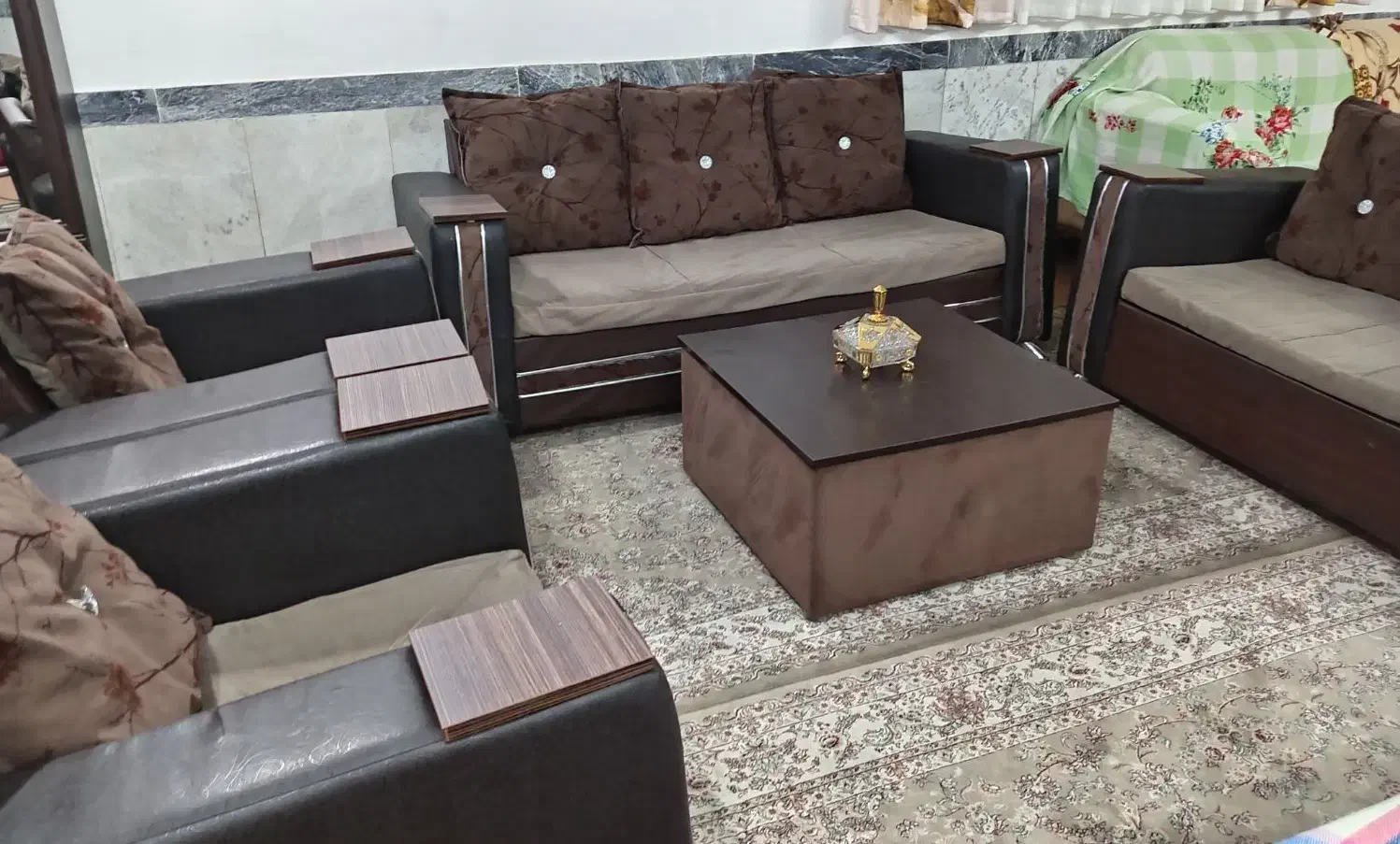 مبل هفت نفره|مبلمان خانگی و میز عسلی|بروجرد, |دیوار