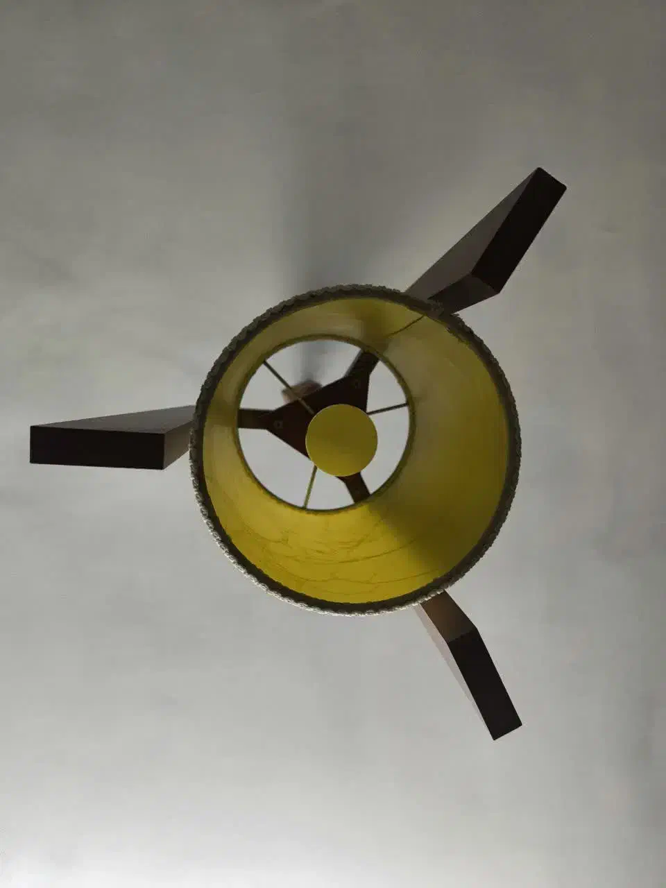 آباژور سقفی سه شاخه چوبی|لوستر و چراغ آویز|اصفهان, مهدی آباد|دیوار