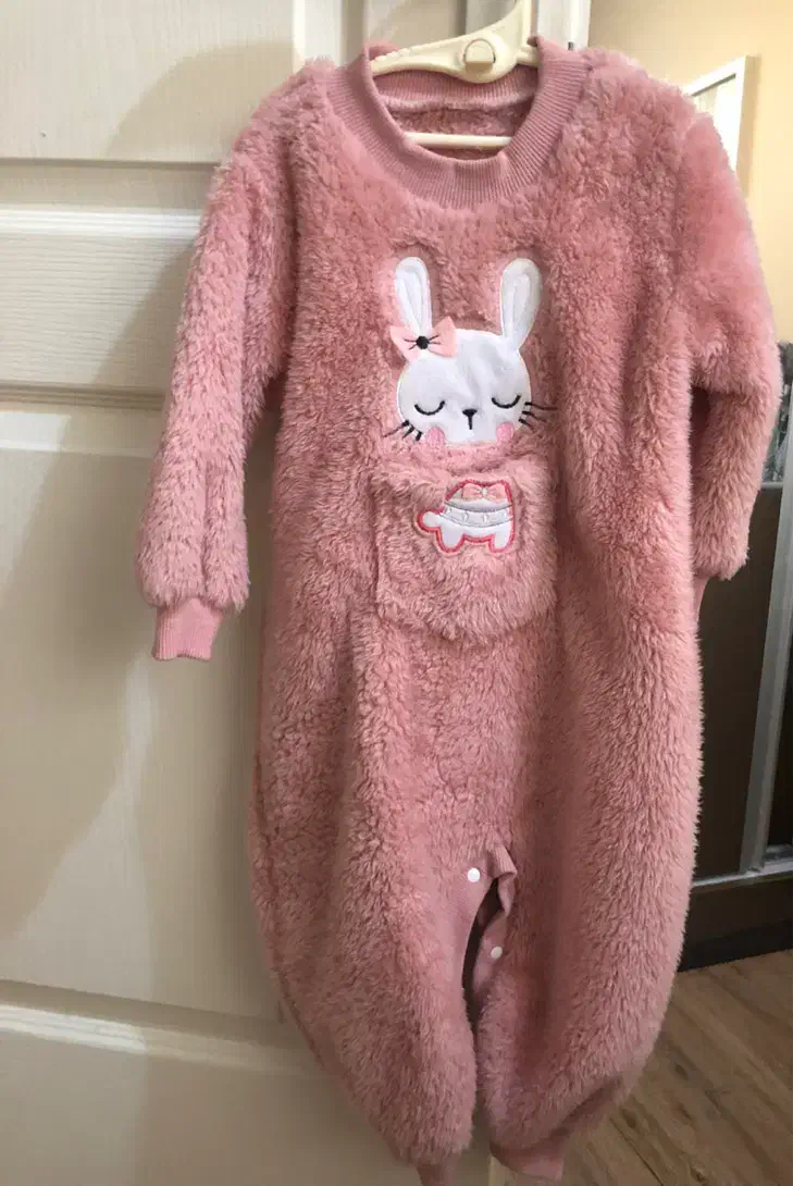 کاپشن|کفش و لباس بچه|تهران, بهار|دیوار