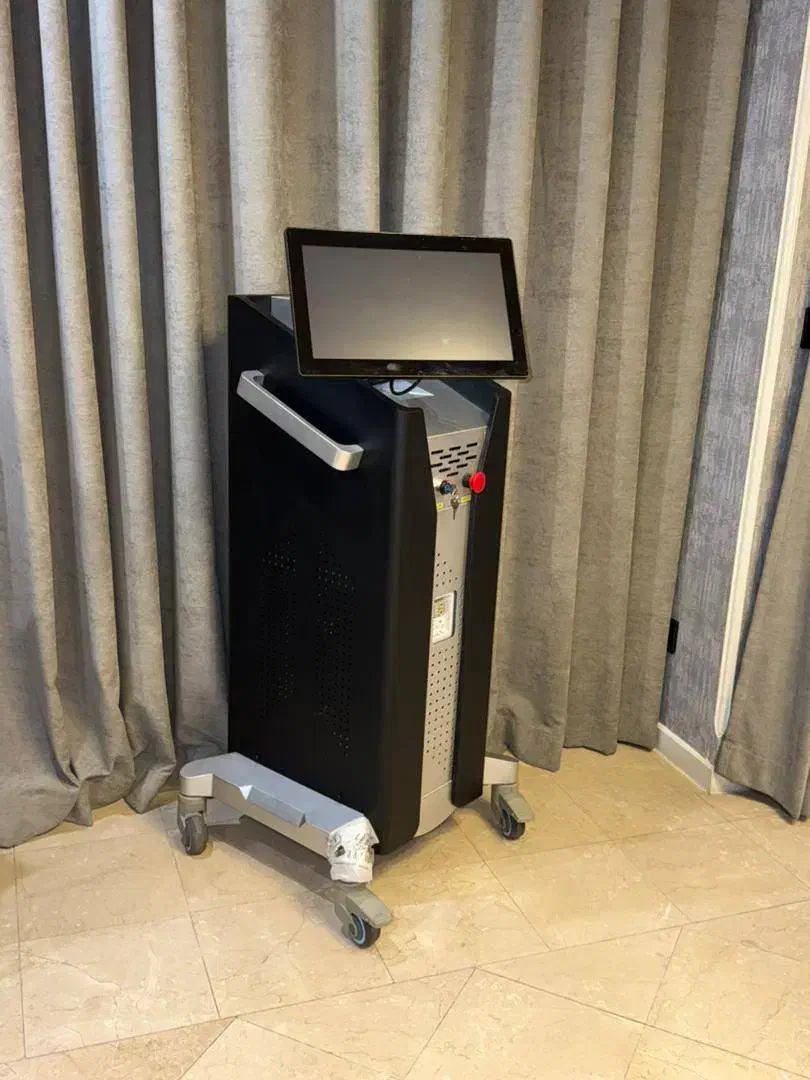 لیزر رادو پلاس دستگاه مشابه نو (تیتانیوم|آرایشی، بهداشتی، درمانی|تهران, قیطریه|دیوار