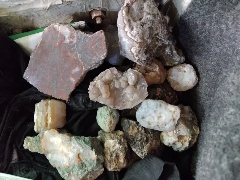 سنگ قیمتی|کلکسیون اشیاء عتیقه|محمدیه-قزوین, |دیوار