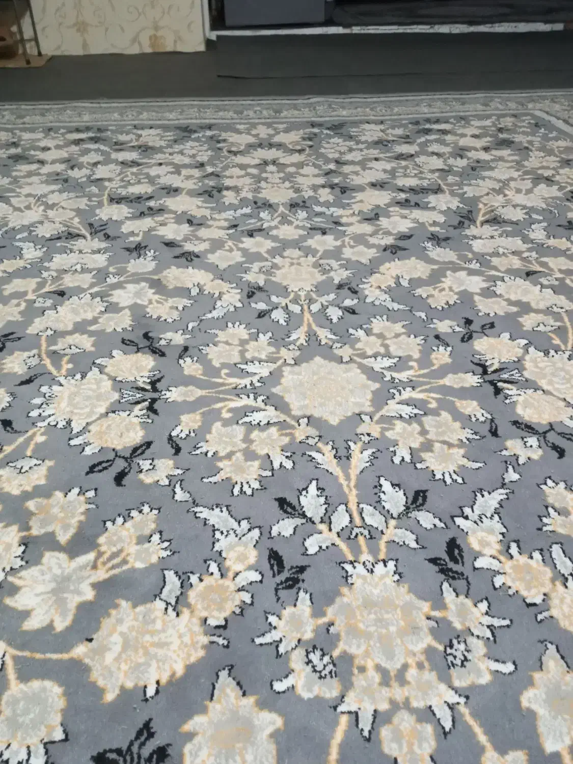 فرش طوسی سالم وتمیز درحد نو|فرش|پیشوا, |دیوار