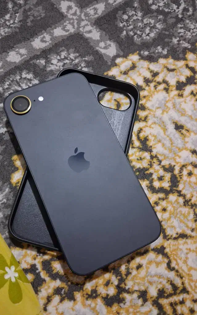 ایفون ۱۶e به همراه ایرپاد|موبایل|شیراز, شهرک گلستان|دیوار