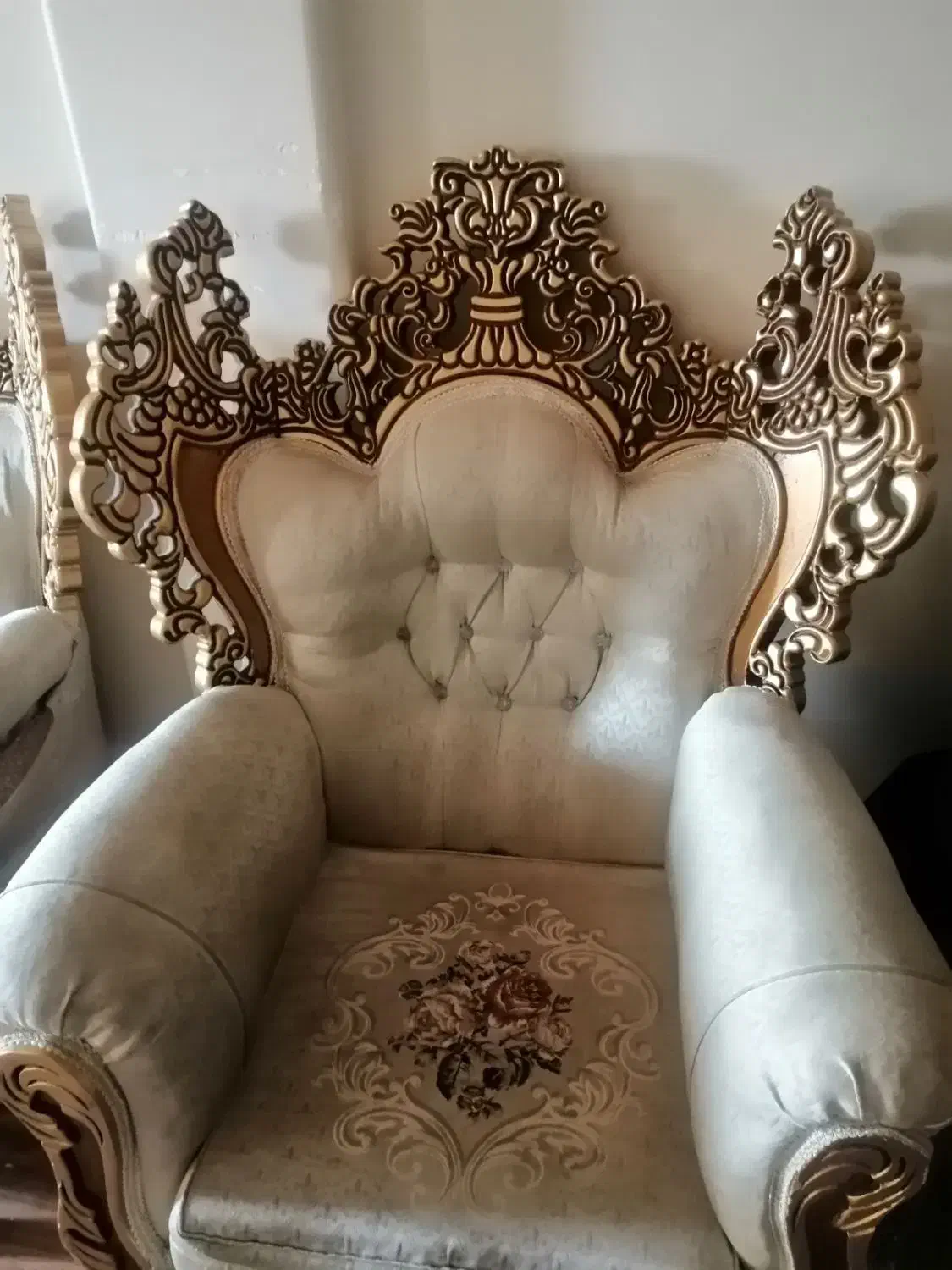 مبل سلطنتی قیمت عالی 9نفره|مبلمان خانگی و میز عسلی|اهواز, پادادشهر|دیوار