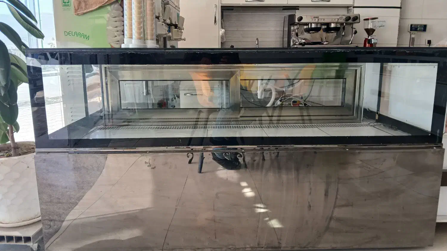 یخچال خوابیده درحد نو|کافی‌شاپ و رستوران|بلداجی, |دیوار