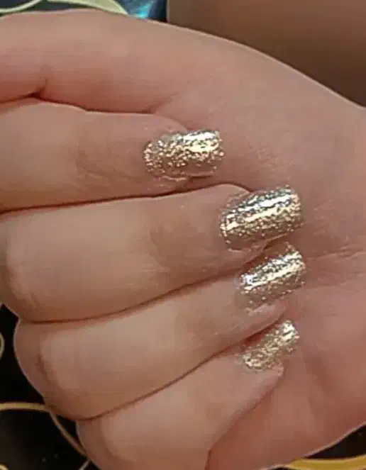 کاشت ناخون|خدمات آرایشگری و زیبایی|اسلامآباد غرب, |دیوار