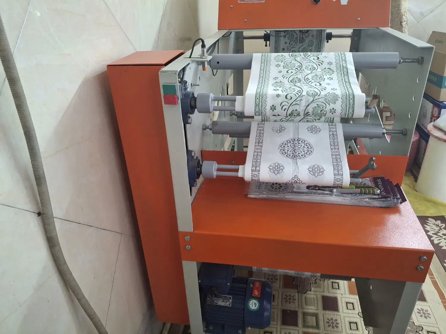 دستگاه سه کاره سفره یکبارمصرف|ماشین‌آلات صنعتی|اسلام‌شهر, شهرک قائمیه|دیوار