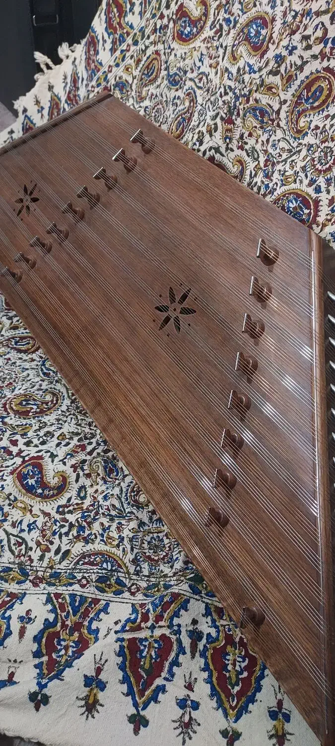 سنتور استاد فلاح دست دوم بسیار نو و تمیز|سازهای سنتی|شیراز, فرهنگ شهر|دیوار