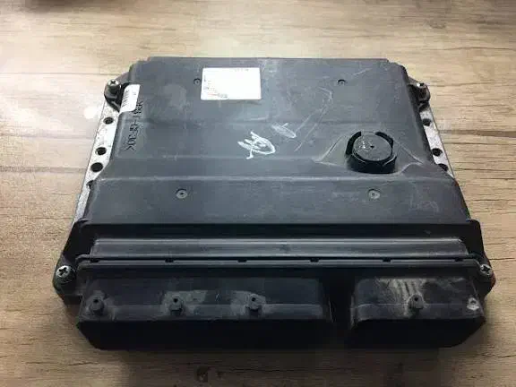 فروش ایسیو تویوتا هایس هایلوکس کمری کرولا|قطعات یدکی و لوازم جانبی|لامرد, |دیوار