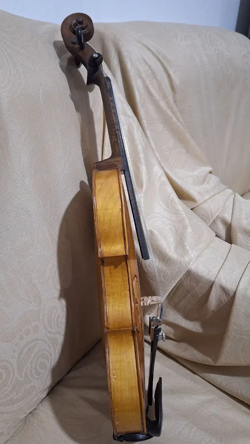 ویولون قدیمی و خوش صدا|ویولن|رشت, حمیدیان|دیوار