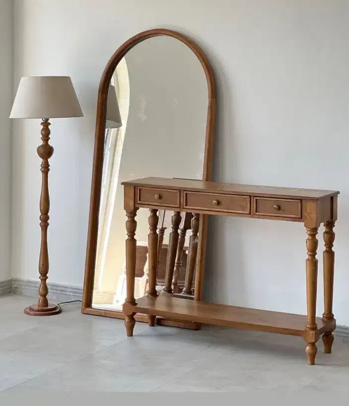 کنسول ، قاب آینه ، میز تی وی|مبلمان خانگی و میز عسلی|قزوین, |دیوار