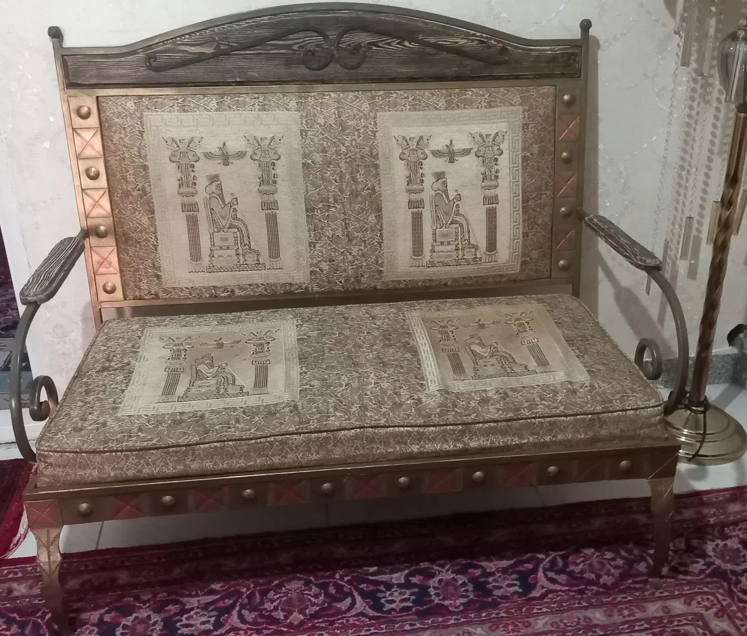 مبل فلزی هخامنشی|مبلمان خانگی و میز عسلی|خرم‌آباد, |دیوار