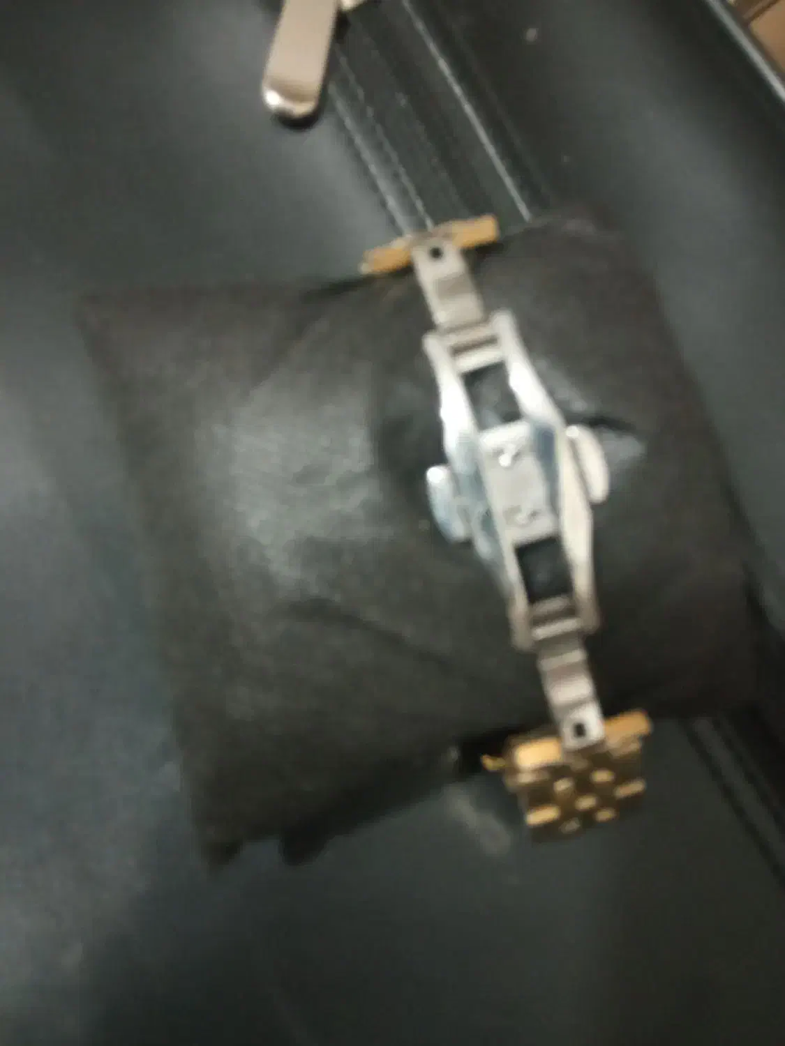 ساعت مچی|ساعت|گنبد کاووس, |دیوار