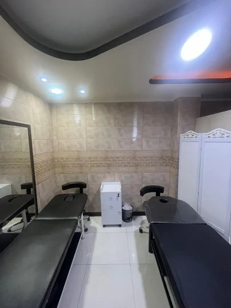 اجاره لاین،اتاق و نیاز ب همکار جهت شراکت در سالن|خدمات آرایشگری و زیبایی|شاهینشهر, عطار|دیوار