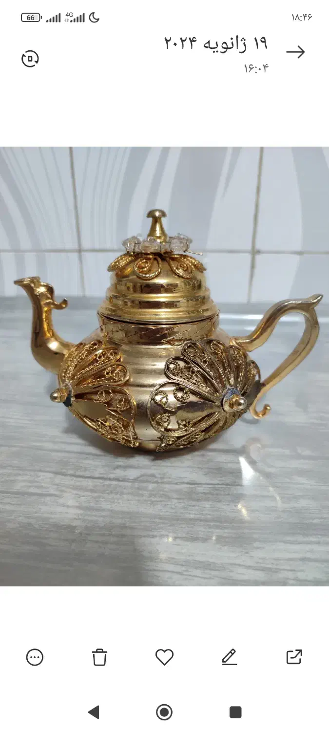 قوری برنج|کلکسیون اشیاء عتیقه|فارسان, |دیوار