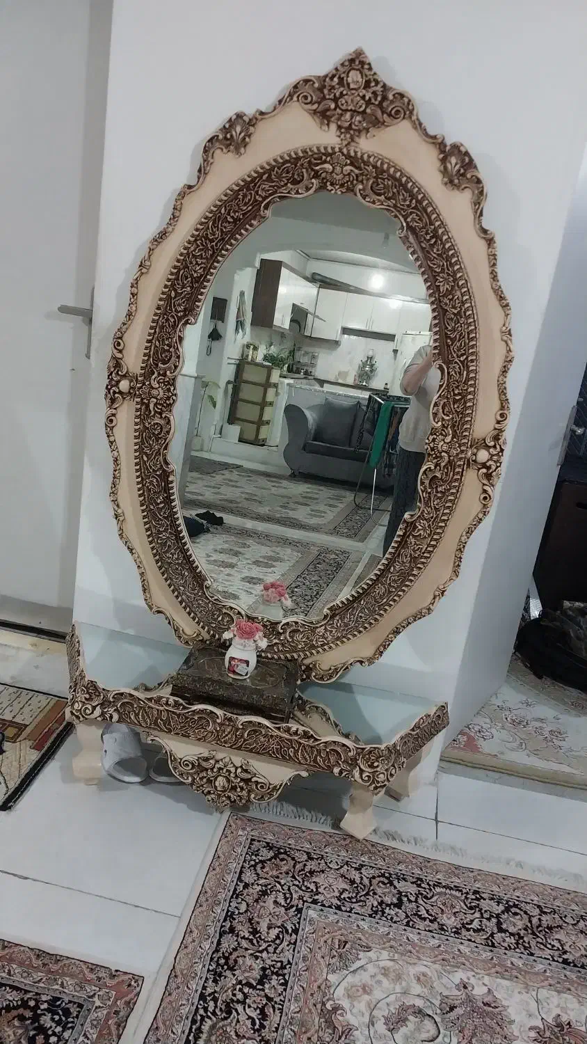 میز تلویزیون و ایینه کنسول|بوفه، ویترین، کنسول|مشهد, گلبرگ|دیوار