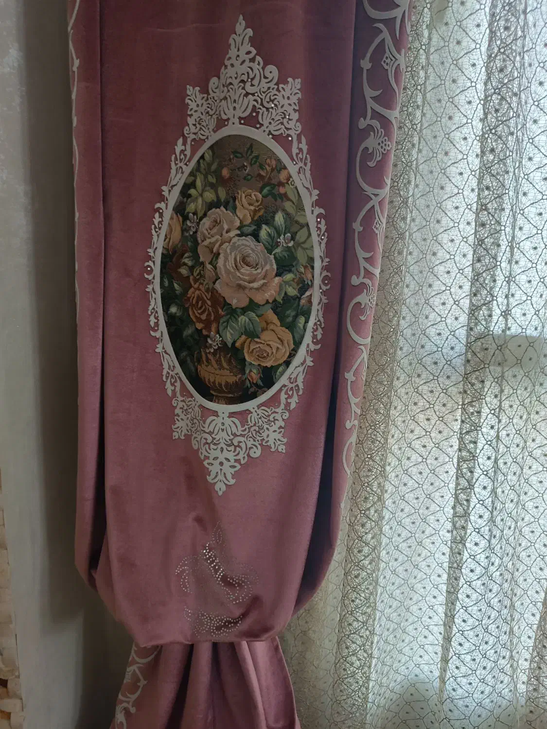 پرده|پرده، رانر، رومیزی|قرچک, میرزائی جنوبی|دیوار