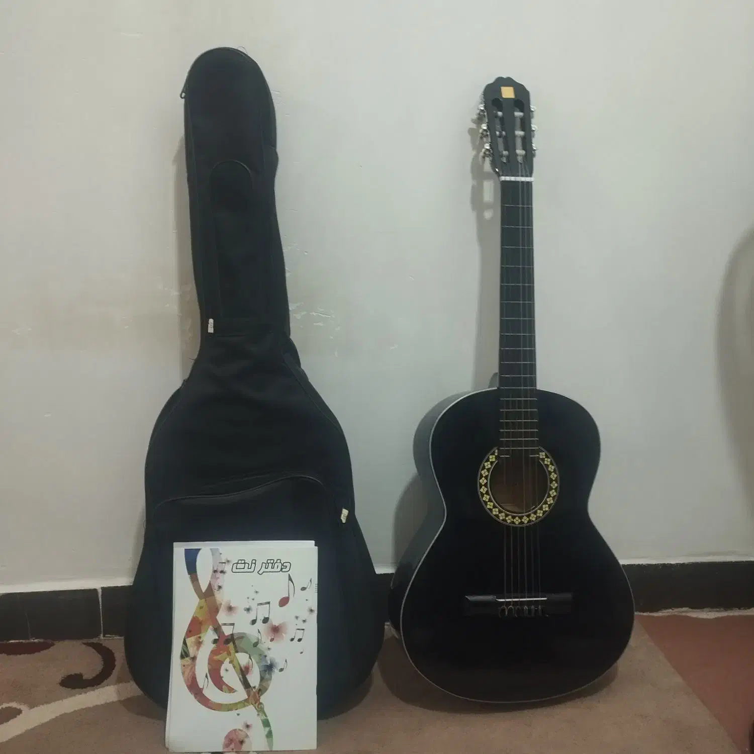 گیتار کلاسیک|گیتار، بیس، امپلیفایر|دهلران, |دیوار