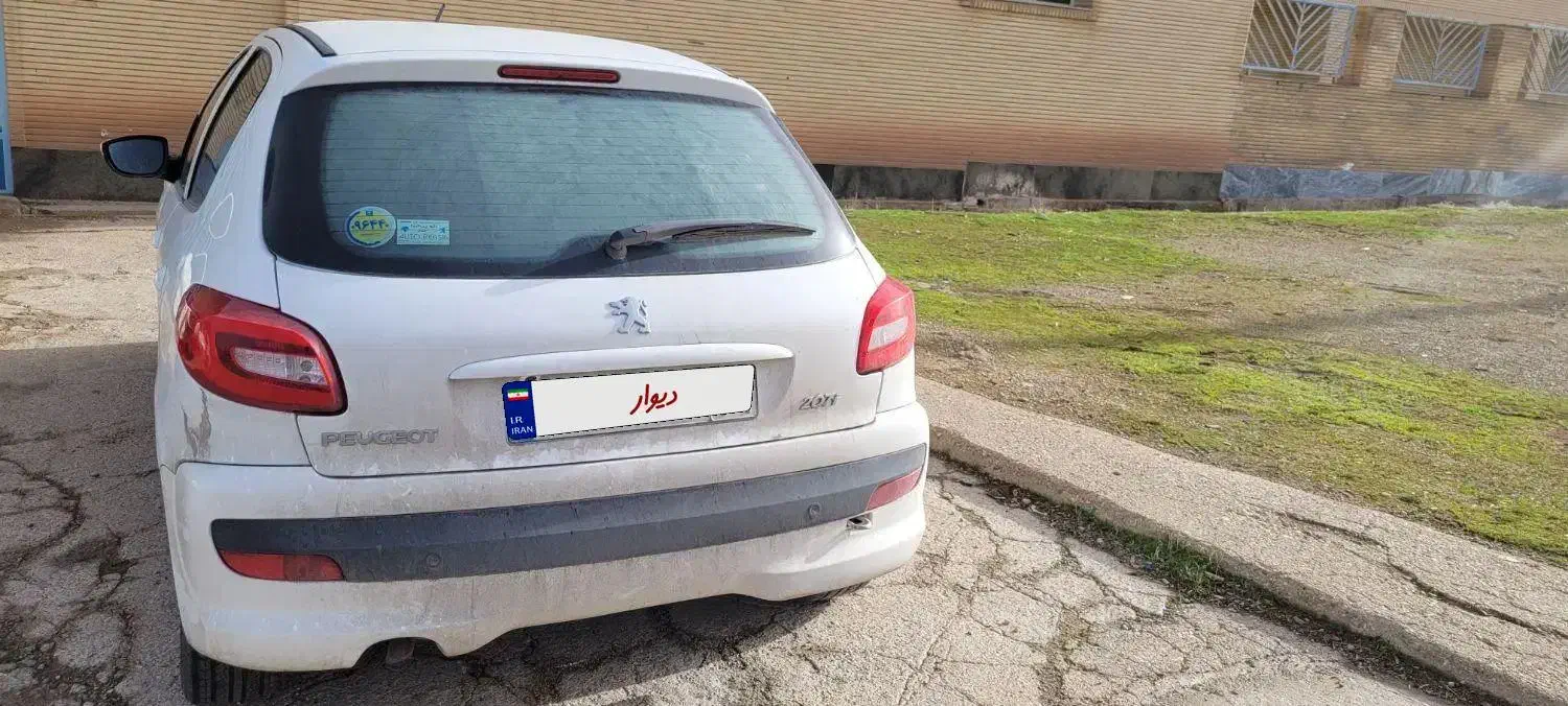 پژو۲۰۷|خودرو سواری و وانت|خرم‌آباد, |دیوار