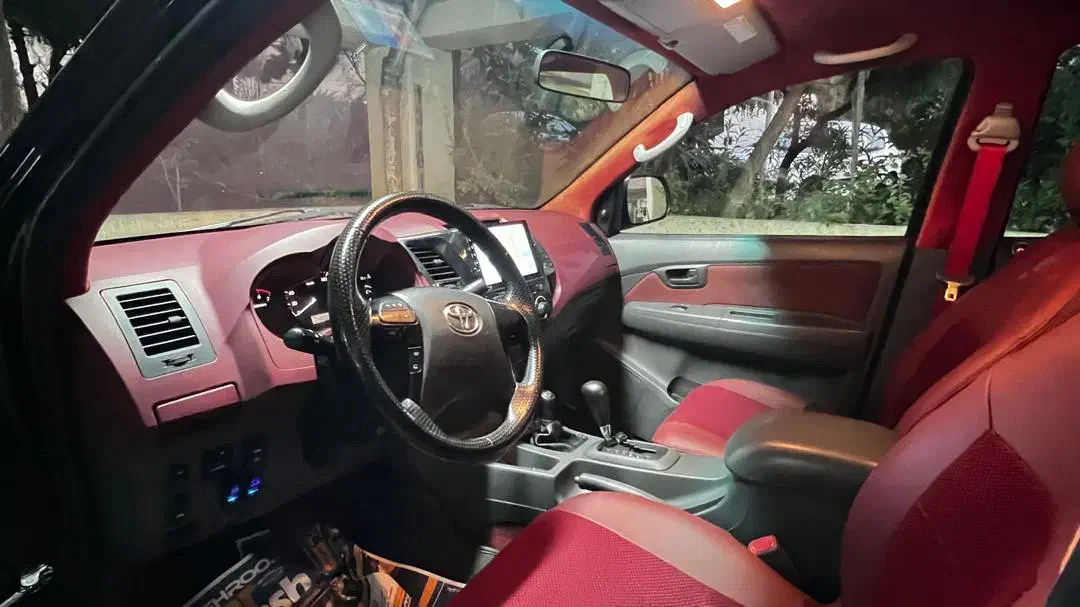 هایلوکس‌۲۰۱۴|خودرو سواری و وانت|تهران, سعادت‌آباد|دیوار