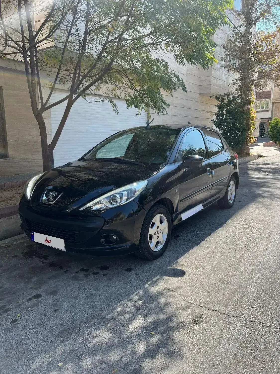 207مشکی مدل 400|خودرو سواری و وانت|شیراز, شهرک ولیعصر|دیوار