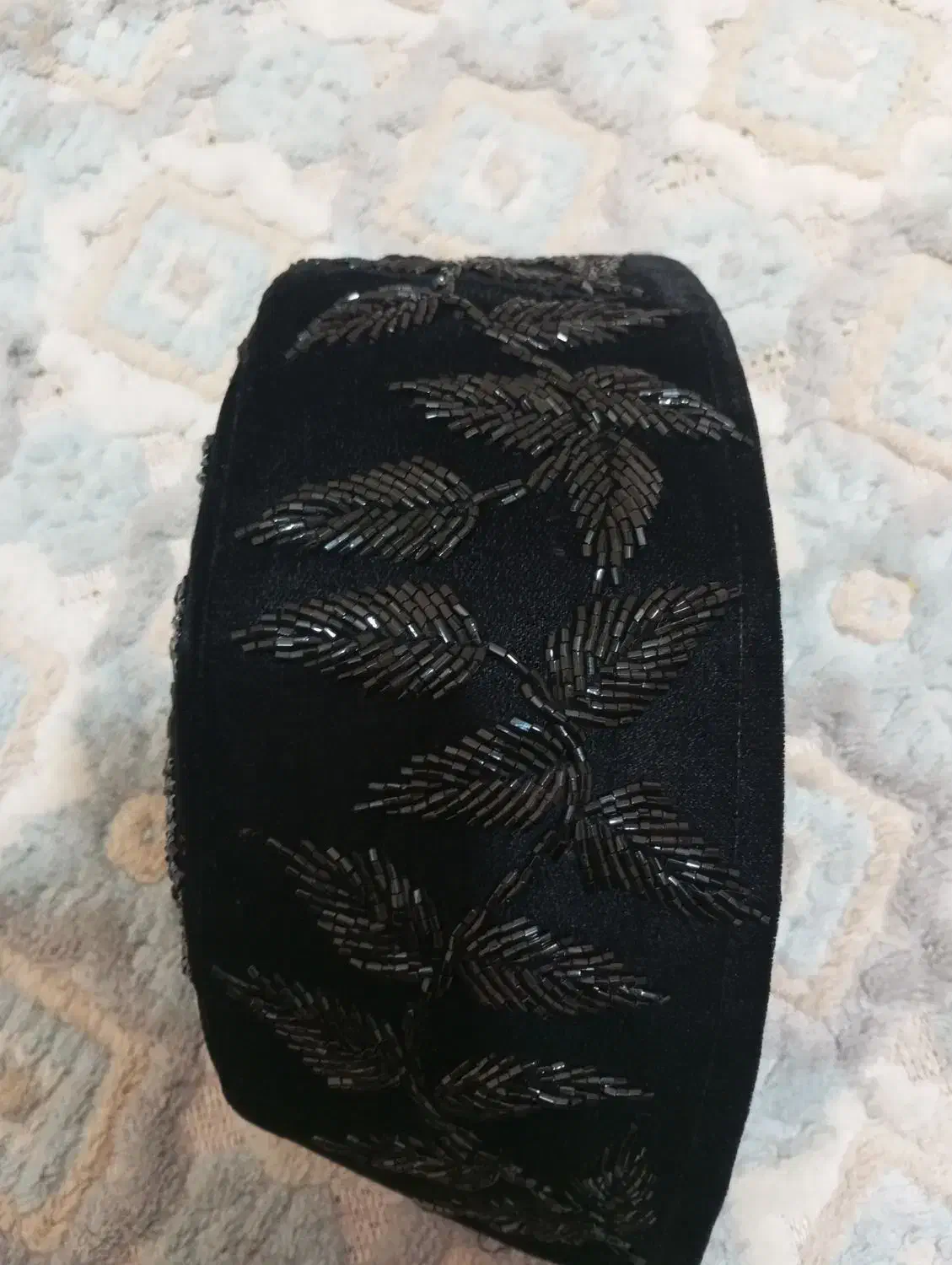 لچک|لباس|یاسوج, |دیوار