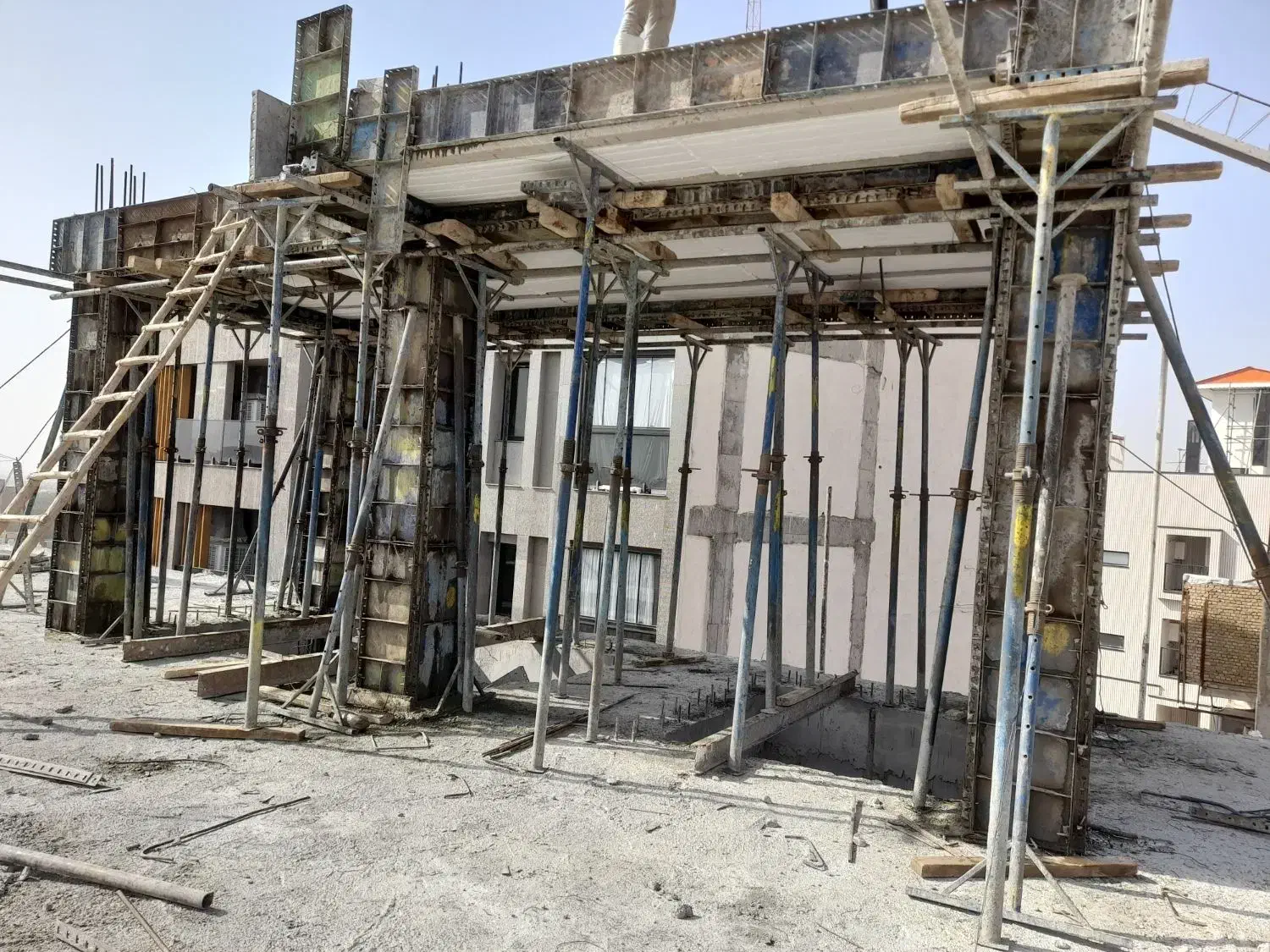 قالب بند آرماتور بند|استخدام معماری، عمران و ساختمانی|سبزوار, امیر کبیر|دیوار