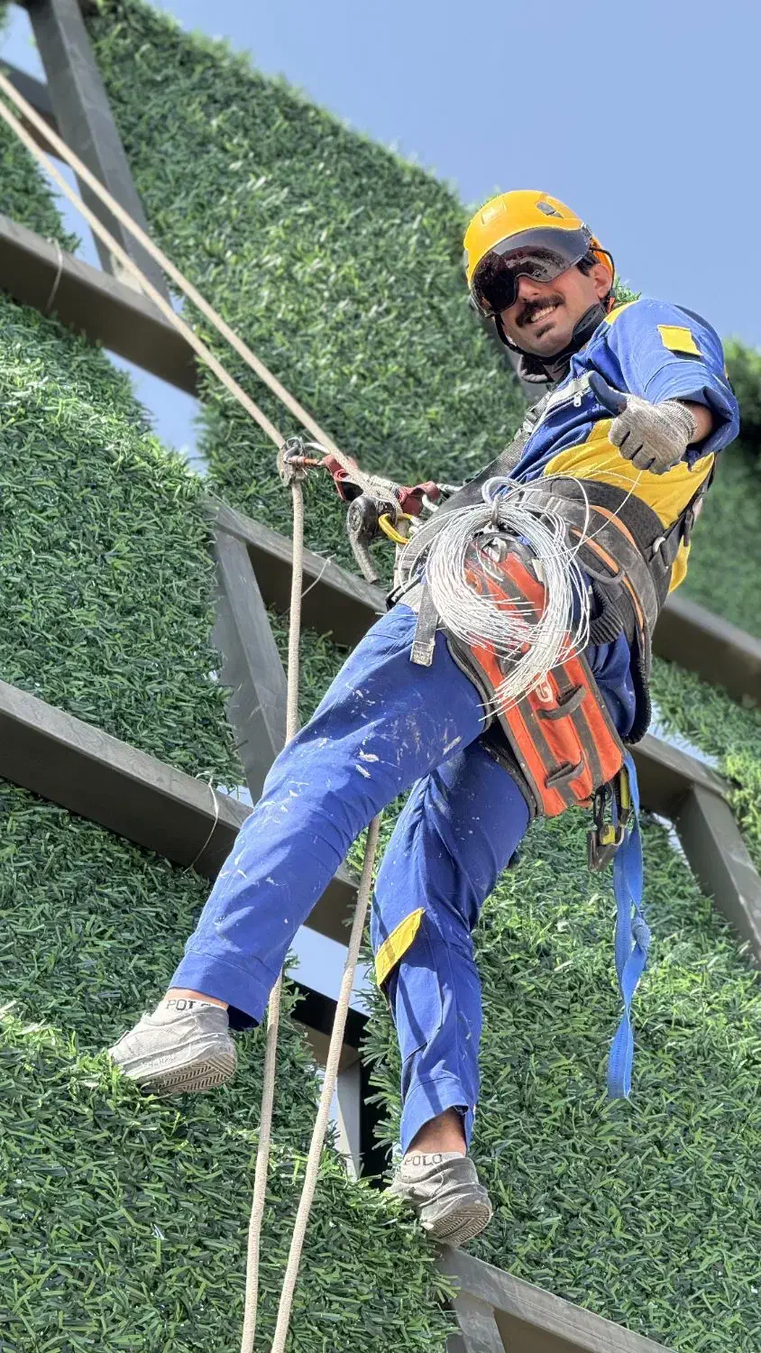 کار در ارتفاع با طناب پیچ و رولپلاک، نماشویی،راپل|خدمات پیشه و مهارت|قم, زنبیل آباد|دیوار