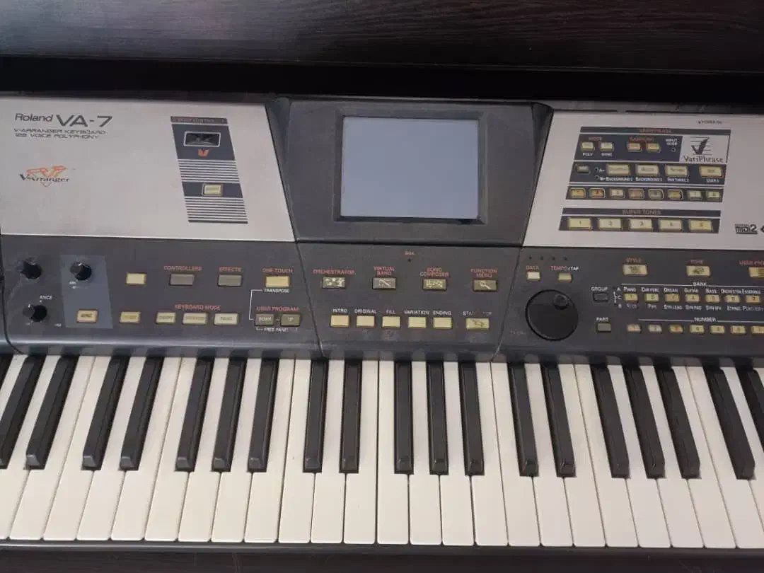 رولند va7|پیانو، کیبورد، آکاردئون|خوشاب, |دیوار