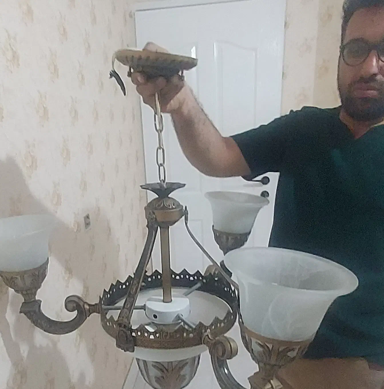 لوستر برنجی و بلور|لوستر و چراغ آویز|شیراز, شهرک سراج‎|دیوار
